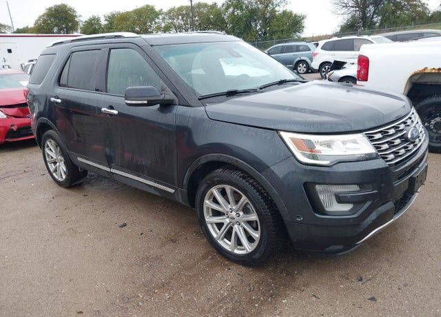 2017 FORD Explorer