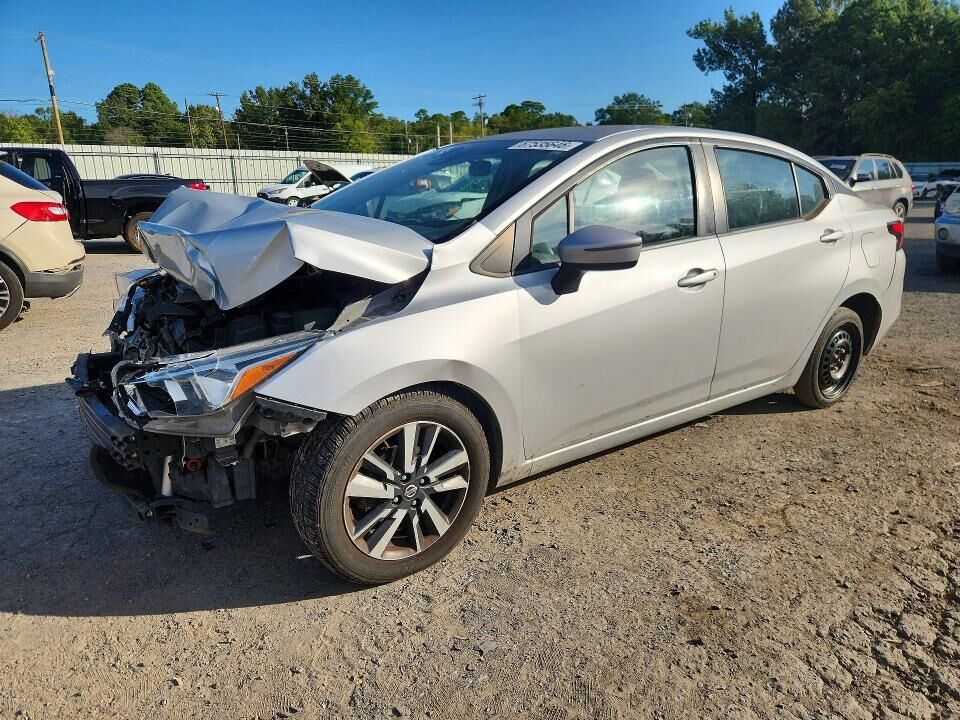 2021 NISSAN Versa