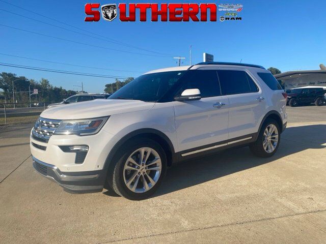 2018 FORD Explorer