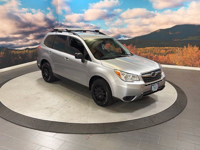 2016 SUBARU Forester