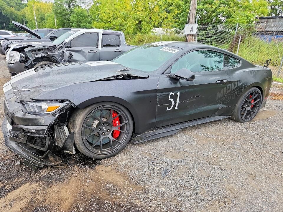 2020 FORD Mustang