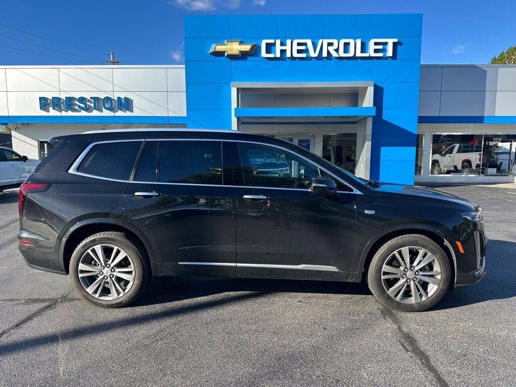 2024 CADILLAC XT6