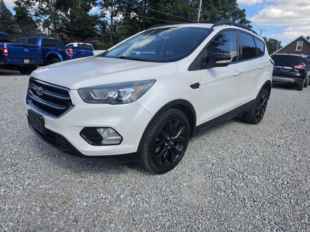2017 FORD Escape