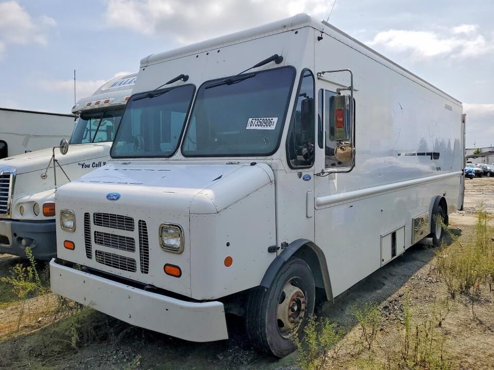 2012 FORD Commercial Chassis