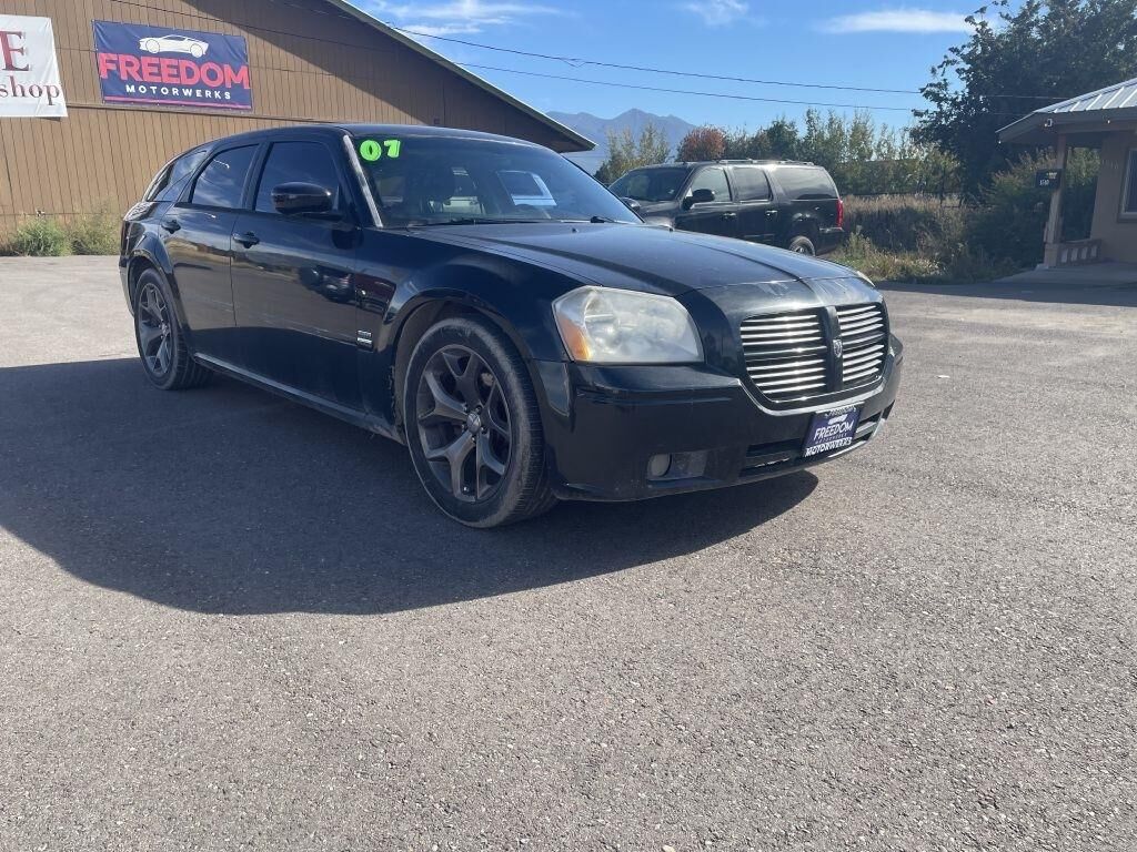 2005 DODGE Magnum