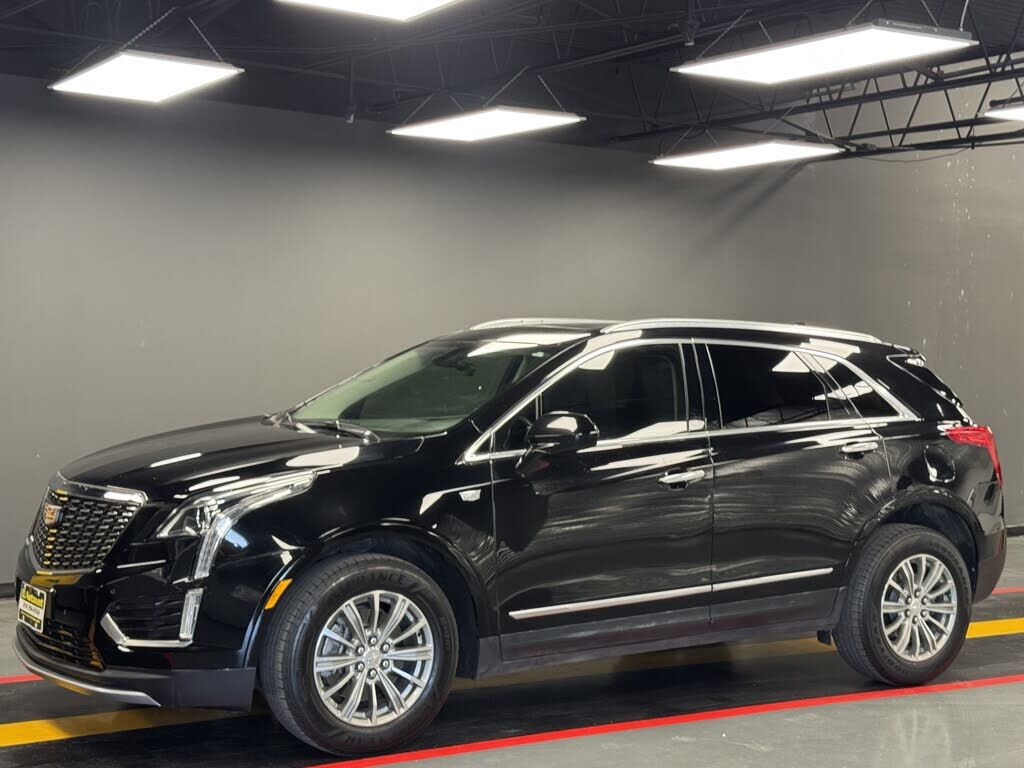 2017 CADILLAC XT5