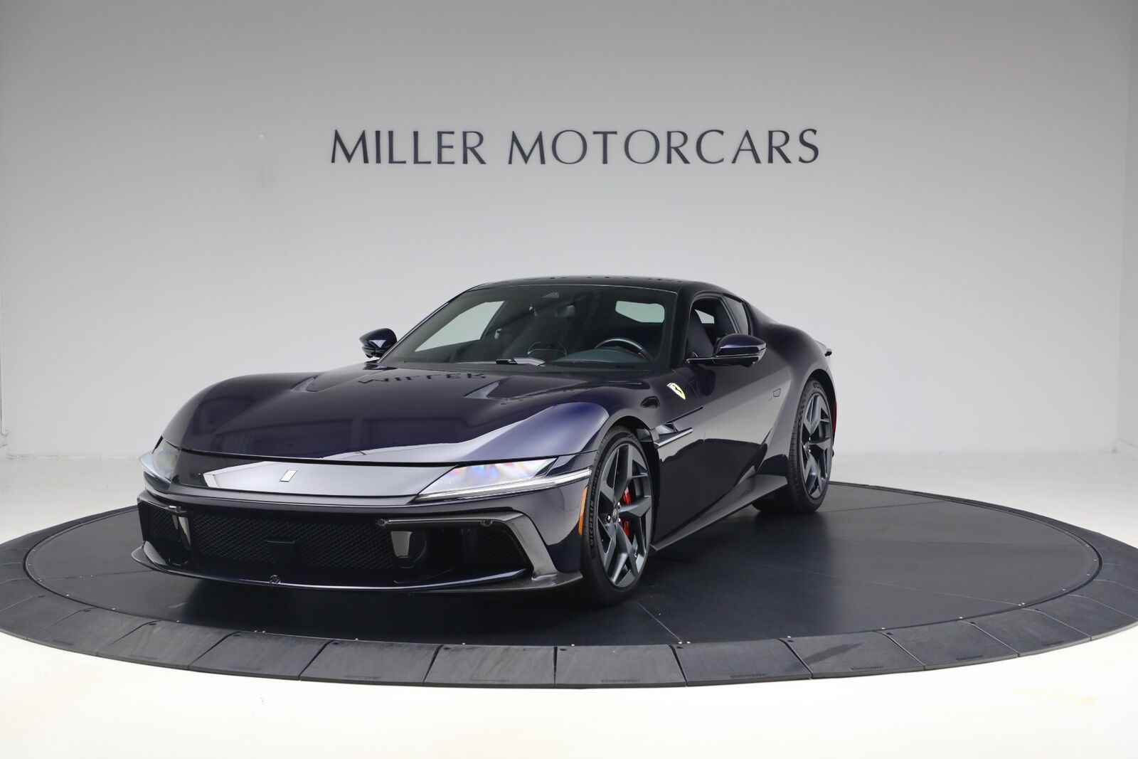 2025 FERRARI 12Cilindri