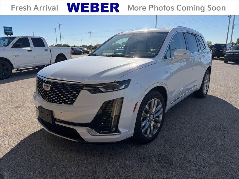 2025 CADILLAC XT6