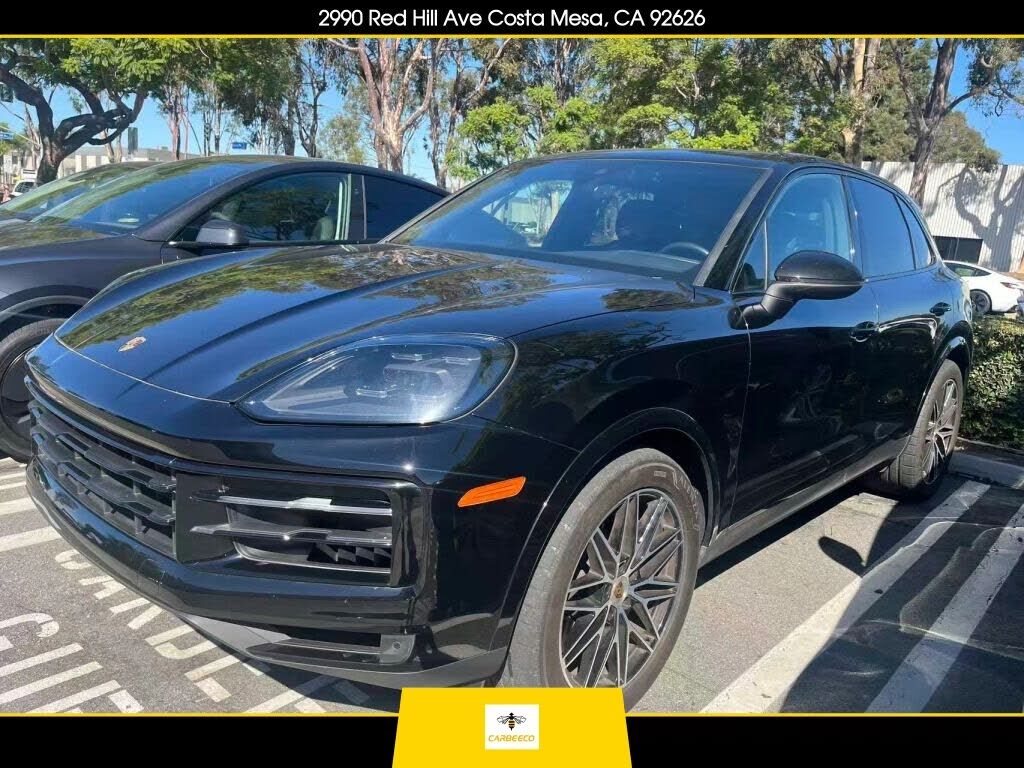 2024 PORSCHE Cayenne