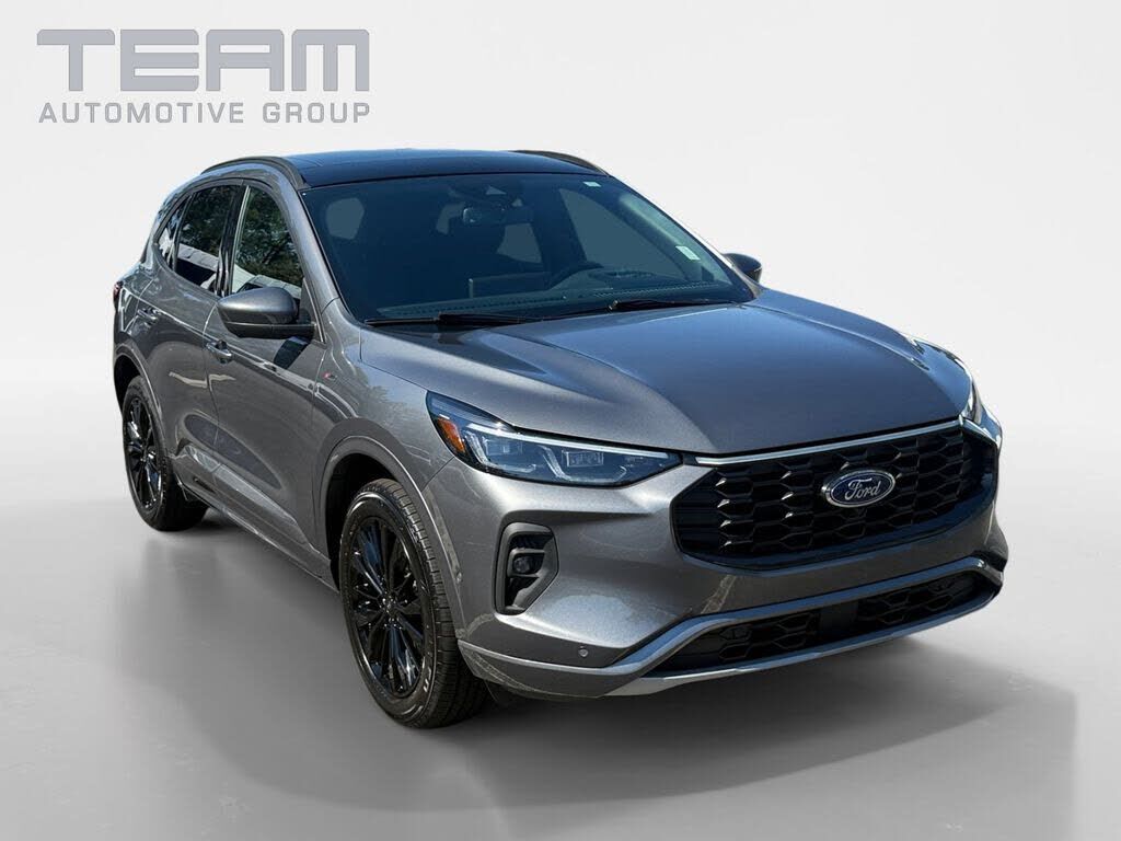 2024 FORD Escape