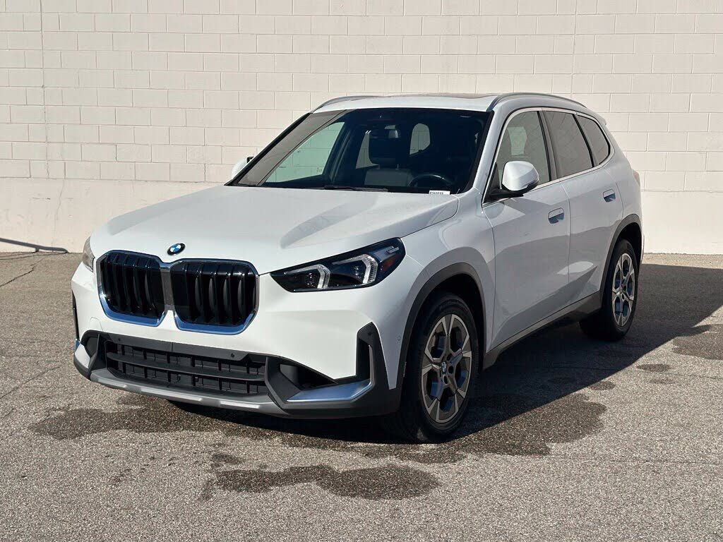 2023 BMW X1