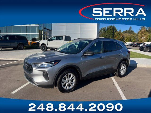 2024 FORD Escape