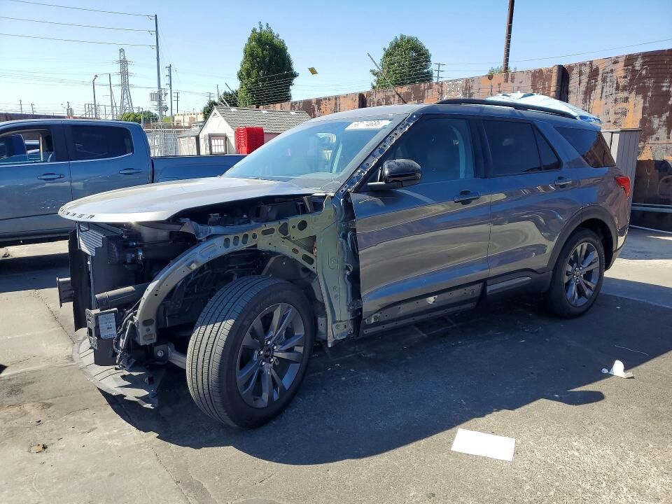 2024 FORD Explorer