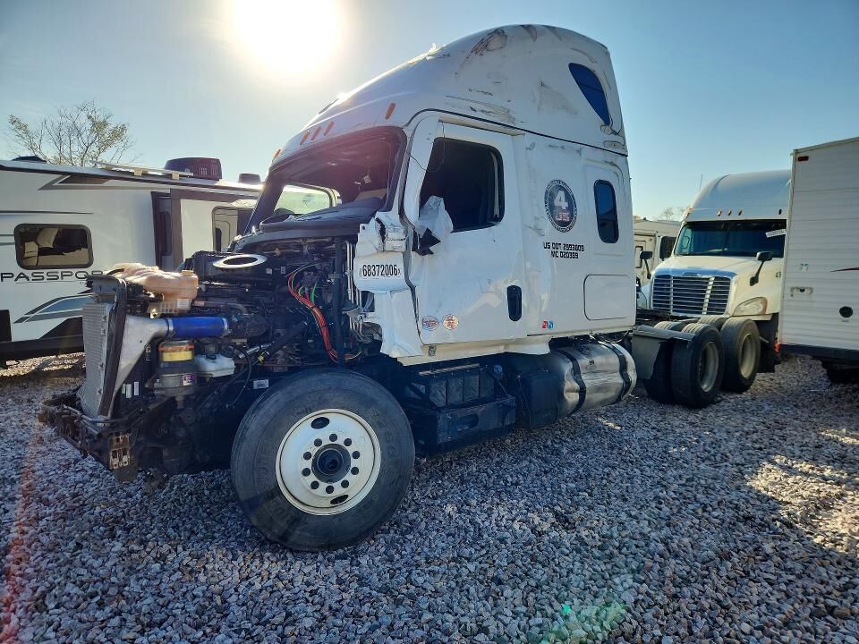 2024 FREIGHTLINER Cascadia