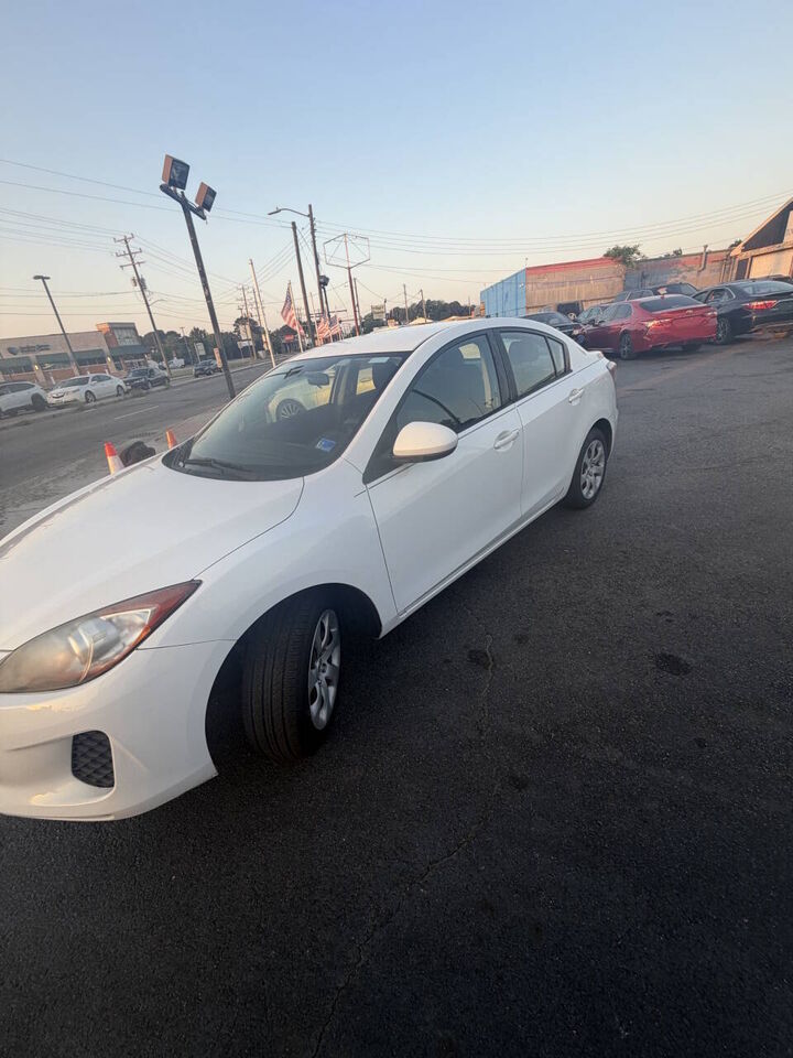 2012 MAZDA Mazda3