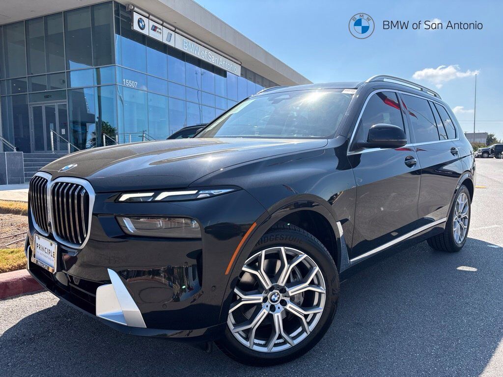 2023 BMW X7