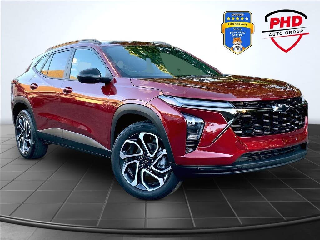 2025 CHEVROLET Trax