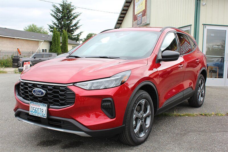 2025 FORD Escape