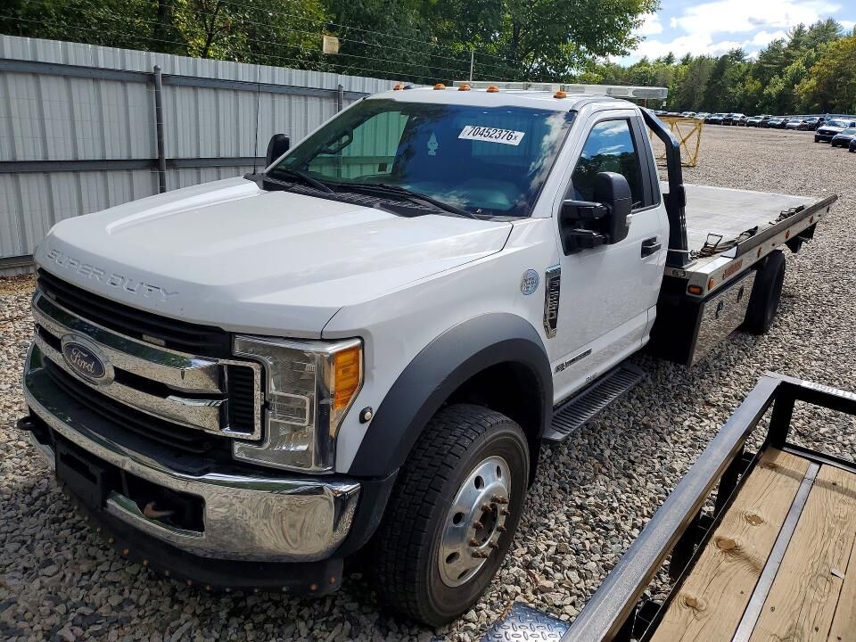 2017 FORD F-550