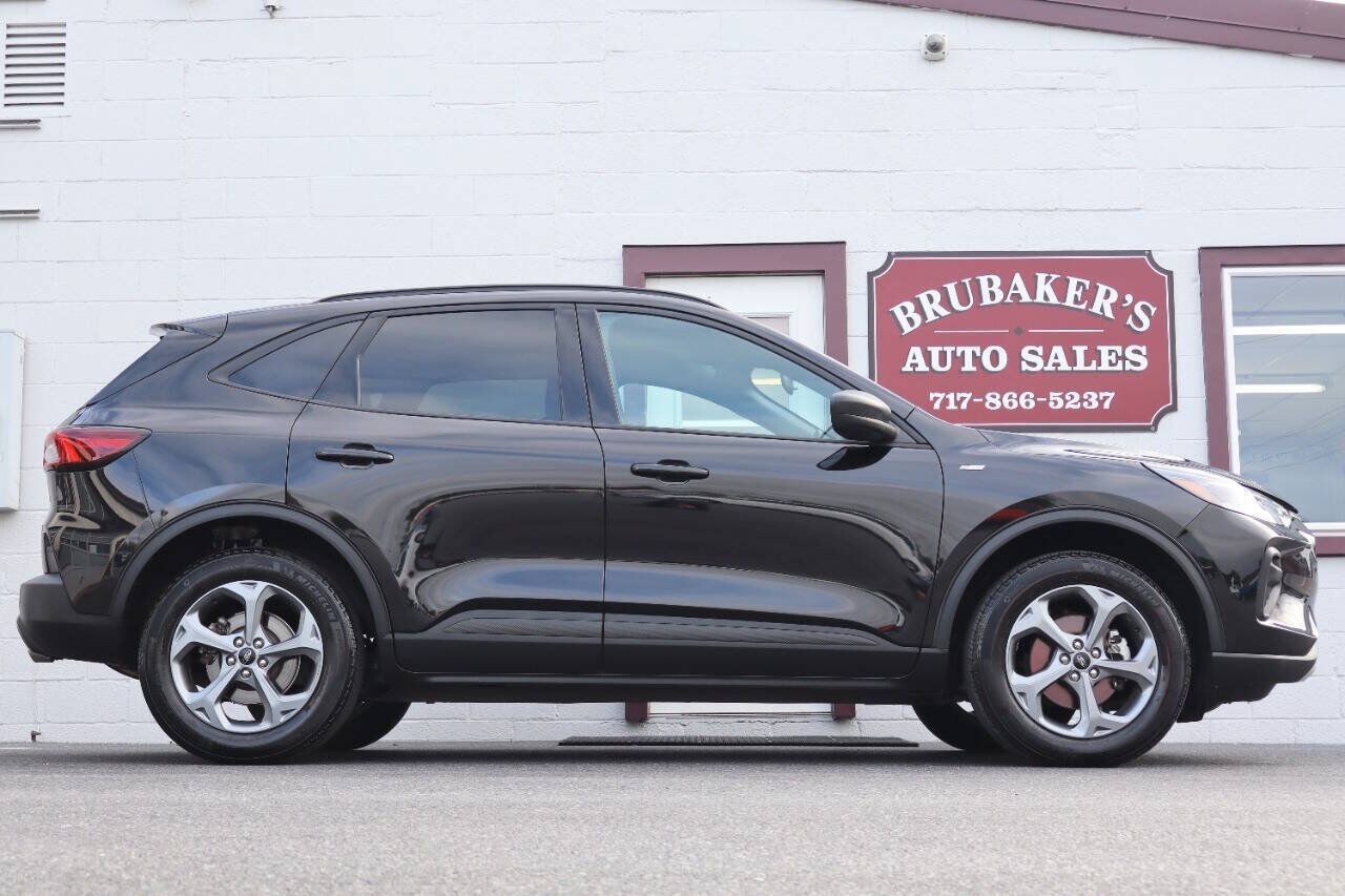 2025 FORD Escape