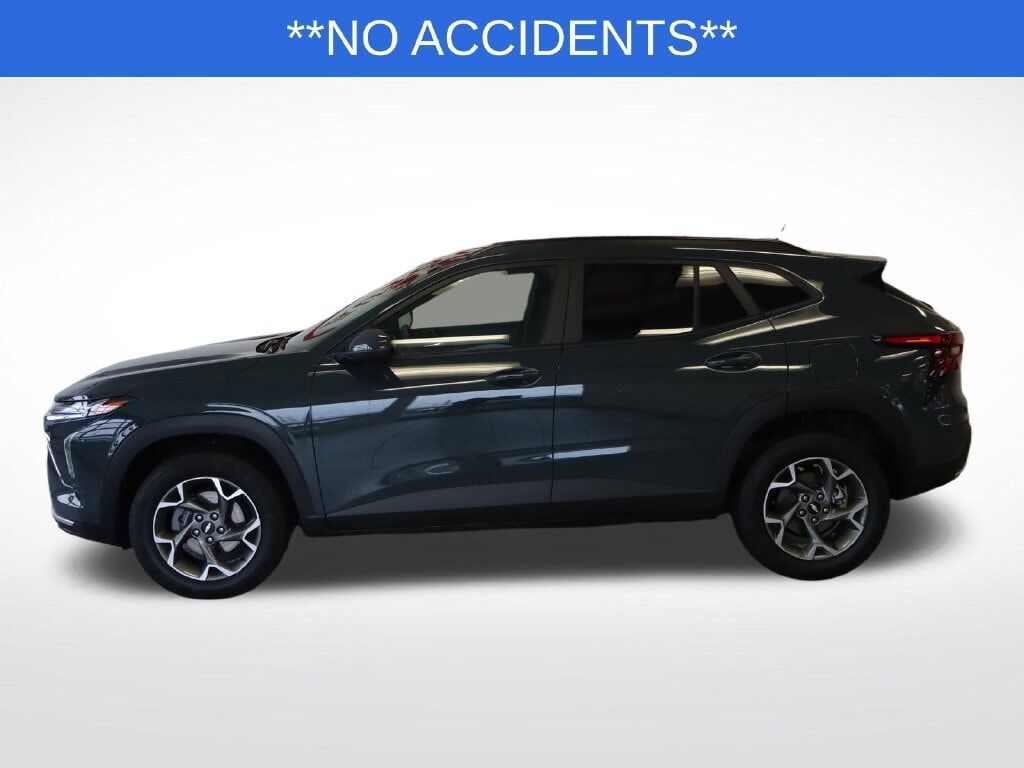 2025 CHEVROLET Trax