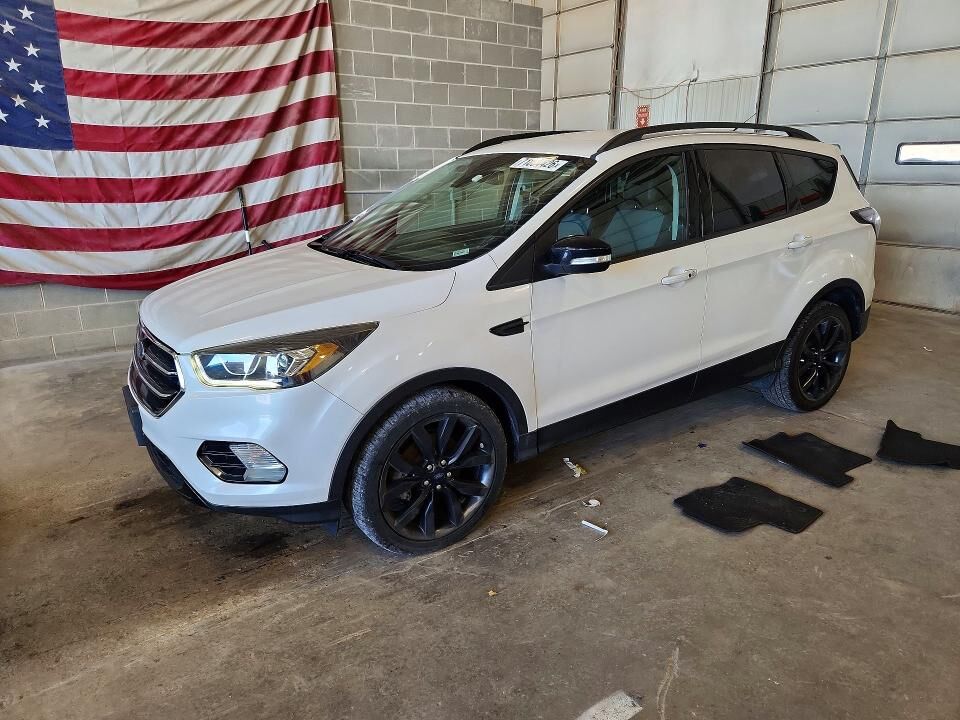 2017 FORD Escape