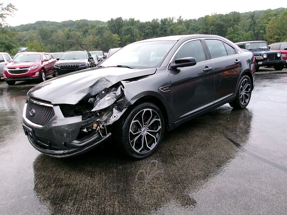 2016 FORD Taurus