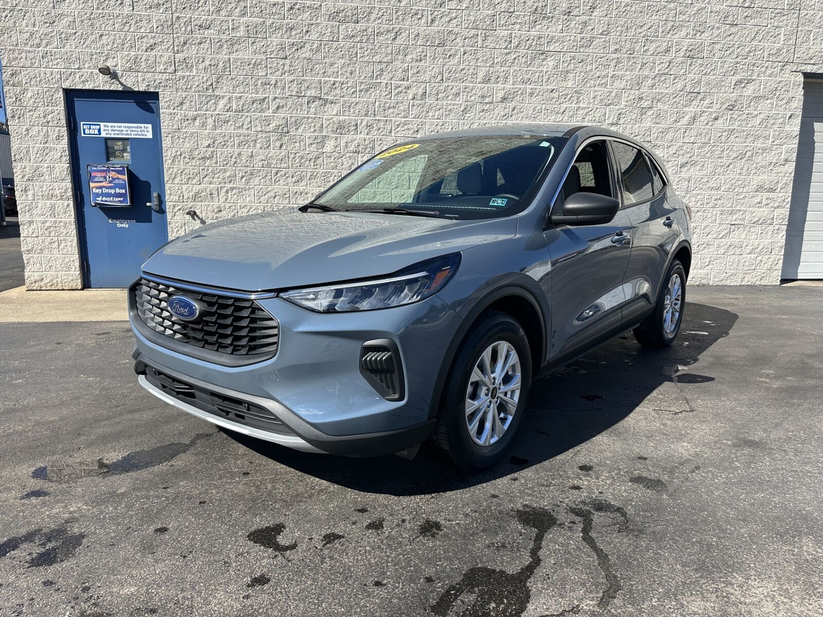 2024 FORD Escape