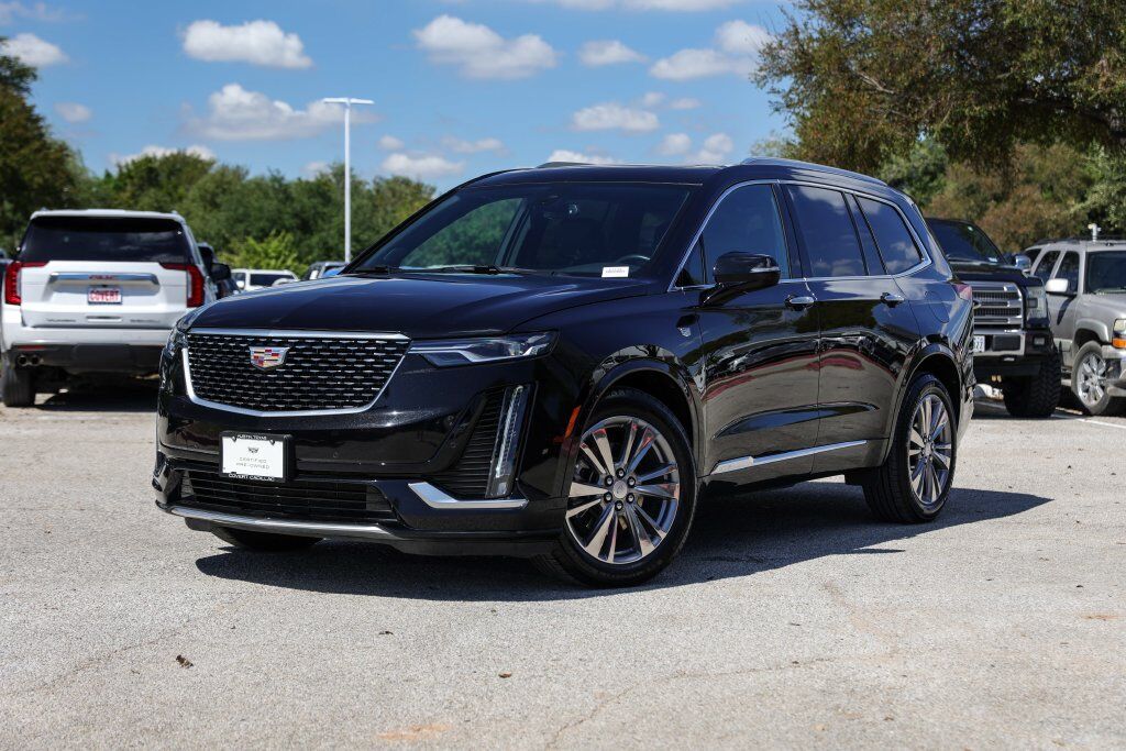 2025 CADILLAC XT6