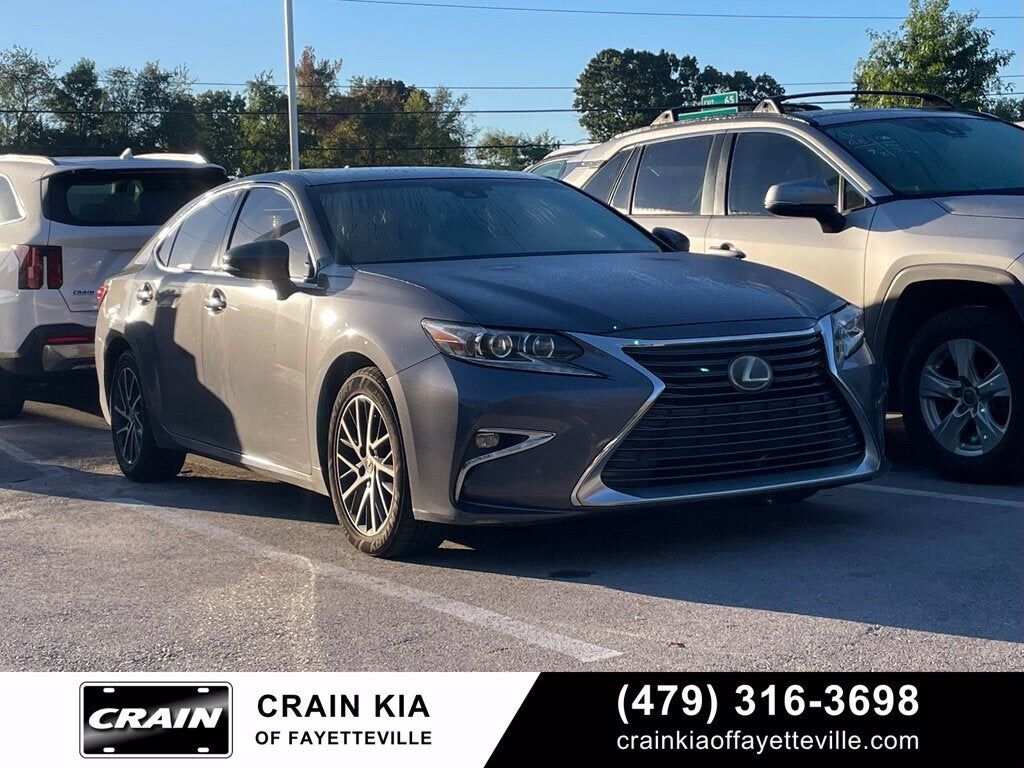 2016 LEXUS ES