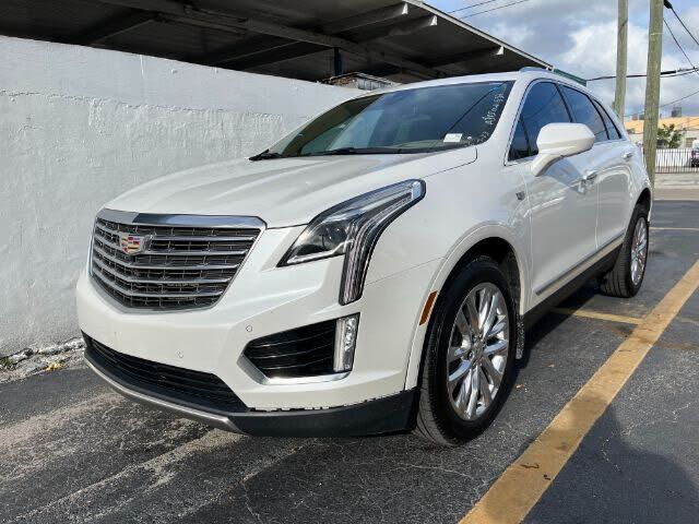 2017 CADILLAC XT5