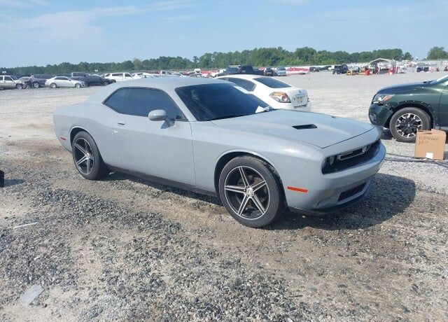2017 DODGE Challenger