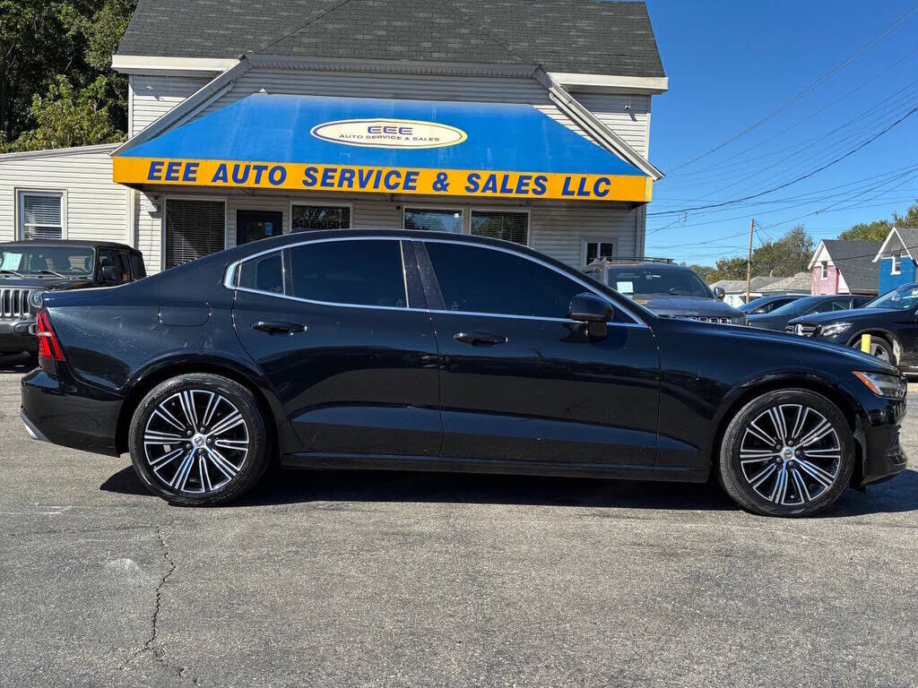 2019 VOLVO S60