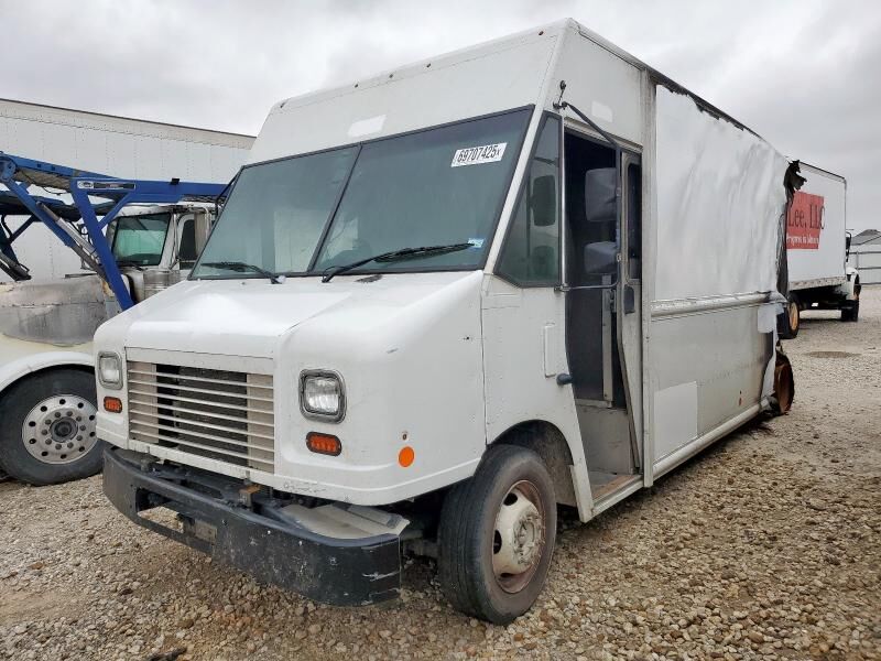 2021 FORD Commercial Chassis