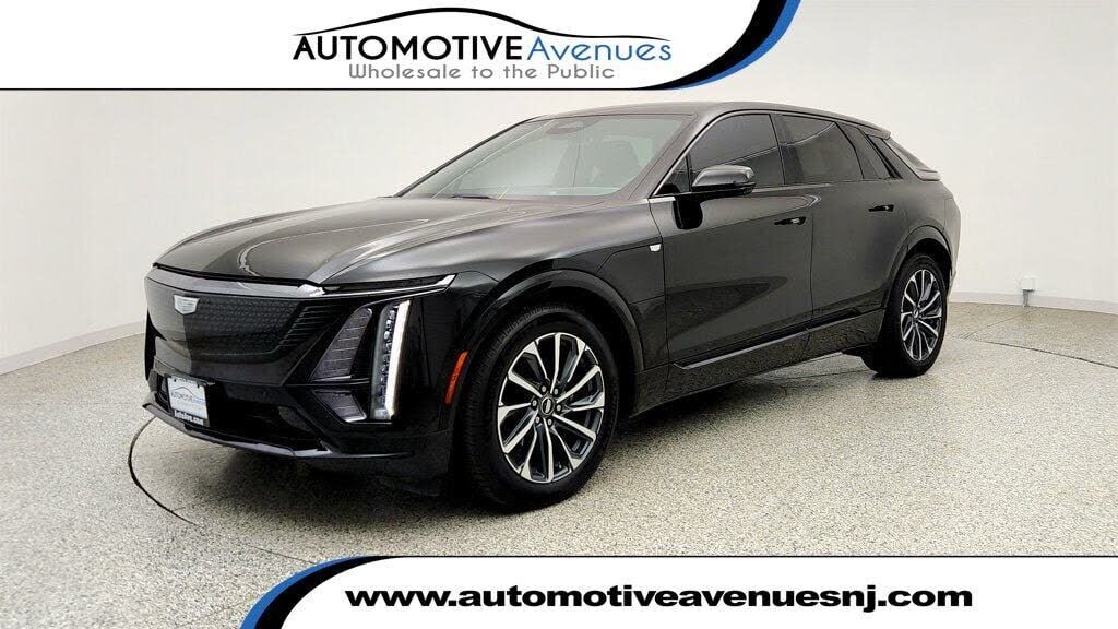 2024 CADILLAC Lyriq