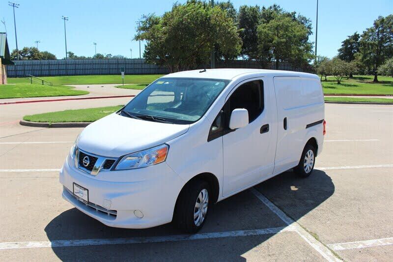 2020 NISSAN NV200