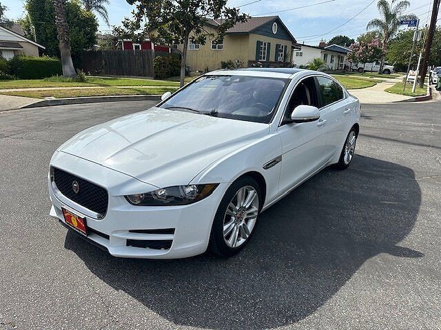 2019 JAGUAR XE