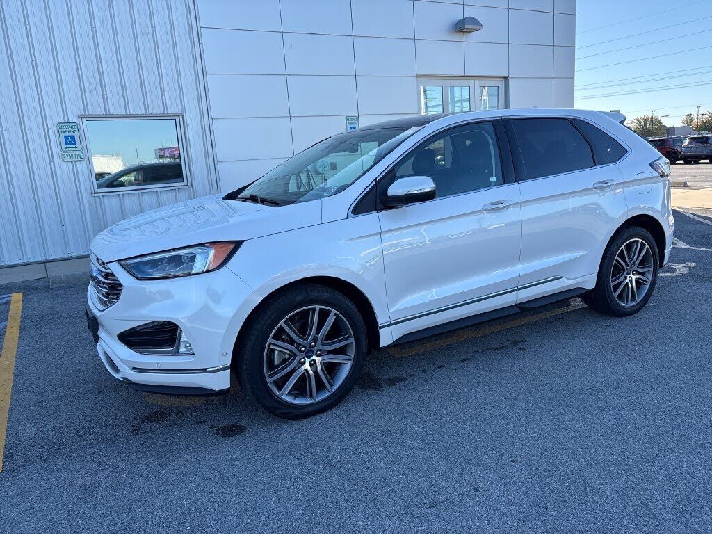 2019 FORD Edge