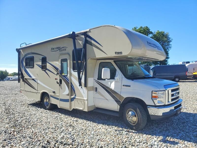 2017 FORD E-350