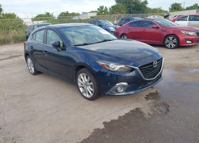2015 MAZDA Mazda3