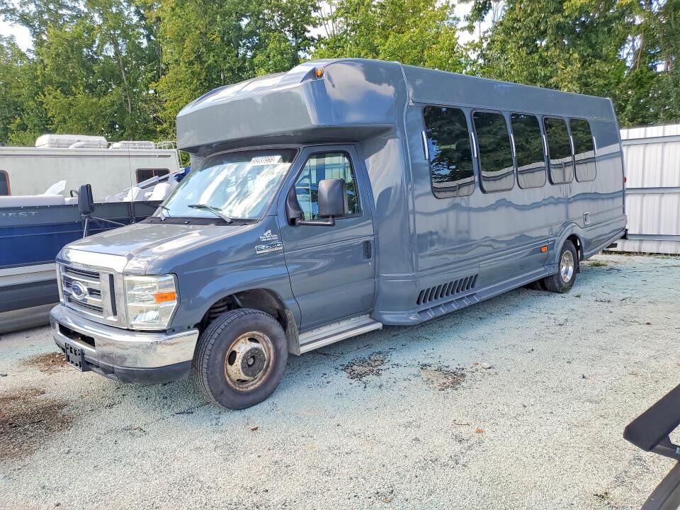 2008 FORD E-450