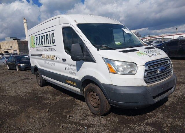 2015 FORD Transit