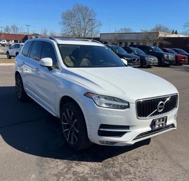 2016 VOLVO XC90