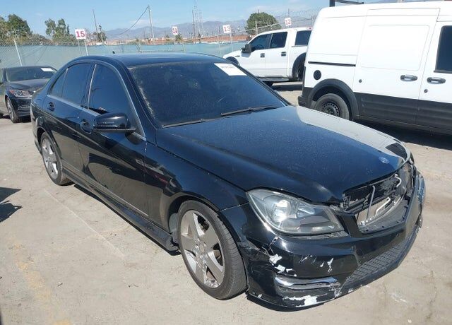 2012 MERCEDES-BENZ C-Class