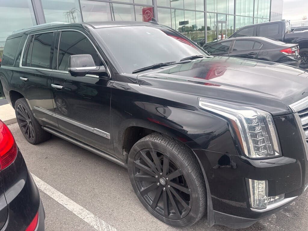 2016 CADILLAC Escalade