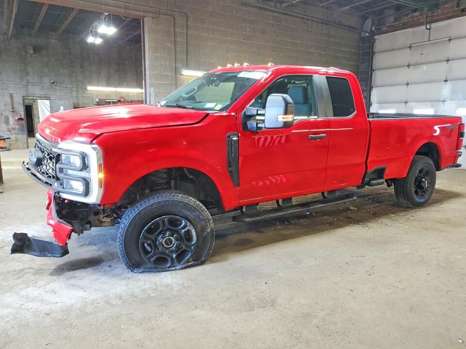 2025 FORD F-250