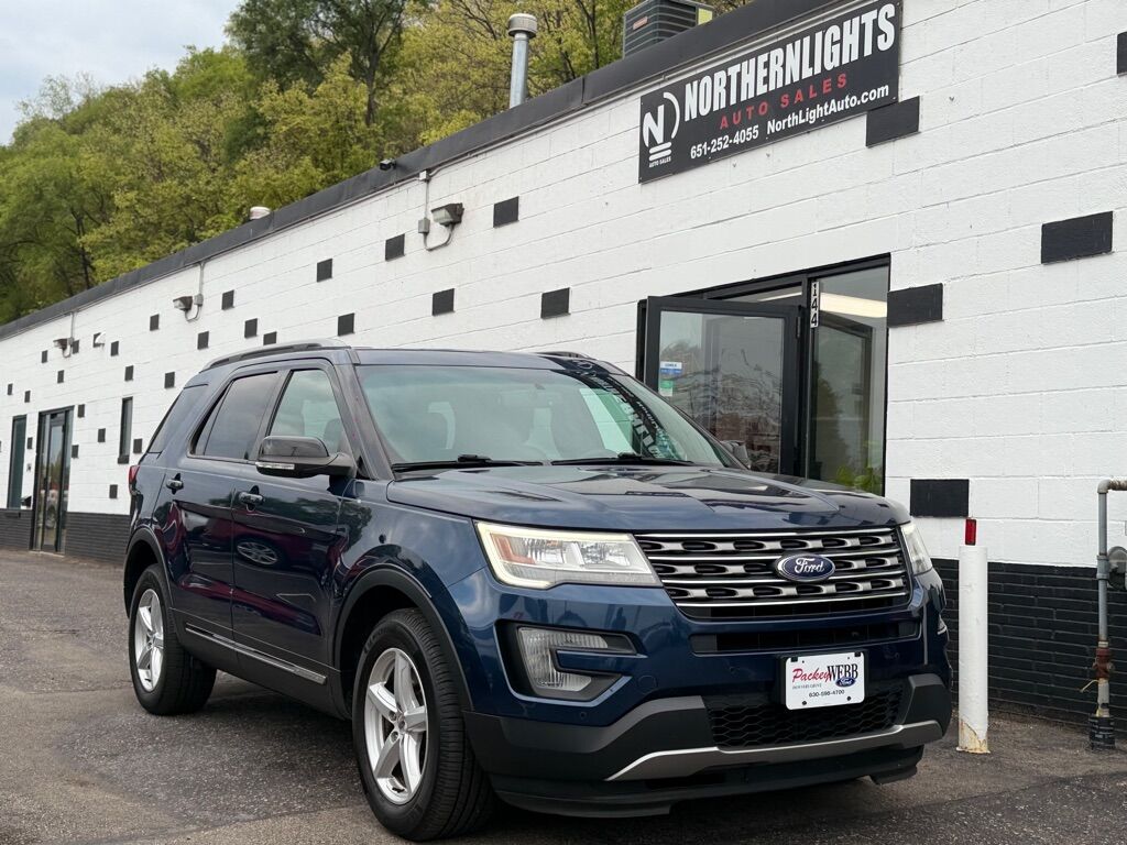 2017 FORD Explorer