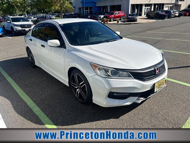 2017 HONDA Accord