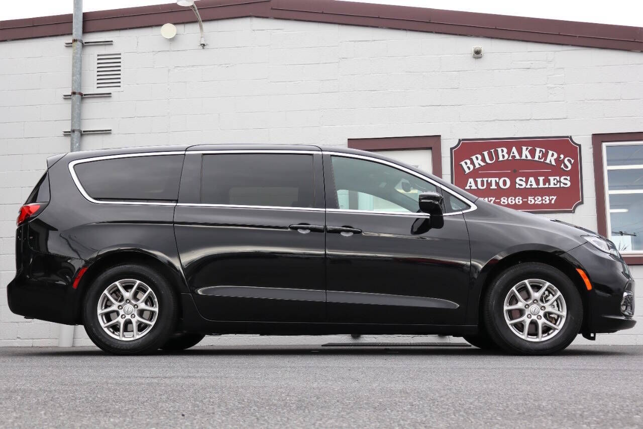 2025 CHRYSLER Pacifica