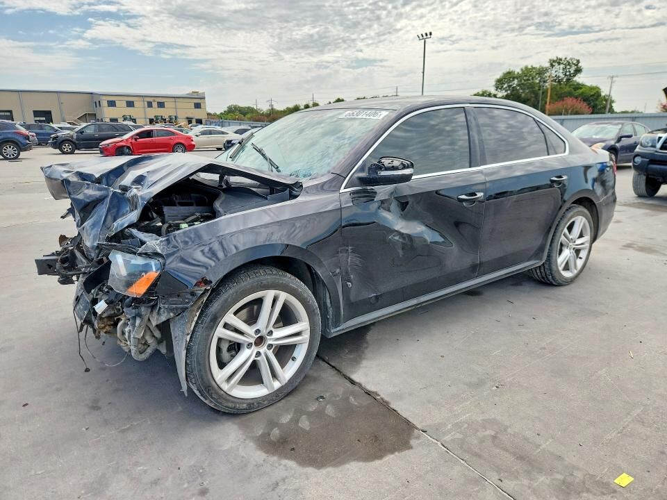 2014 VOLKSWAGEN Passat